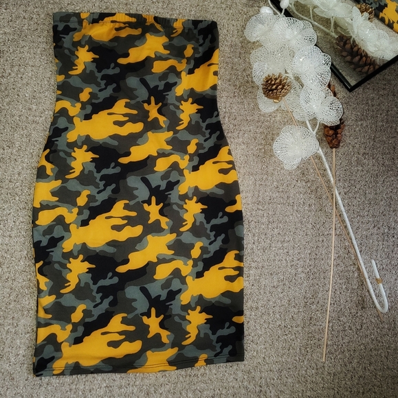 Mini dress/ Off-shoulder - Picture 1 of 1